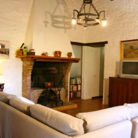 别墅 Rocca Ripesena Sleeps 10 Pool Wifi San Quirico (Avigliano)